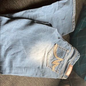 Maurices jeans